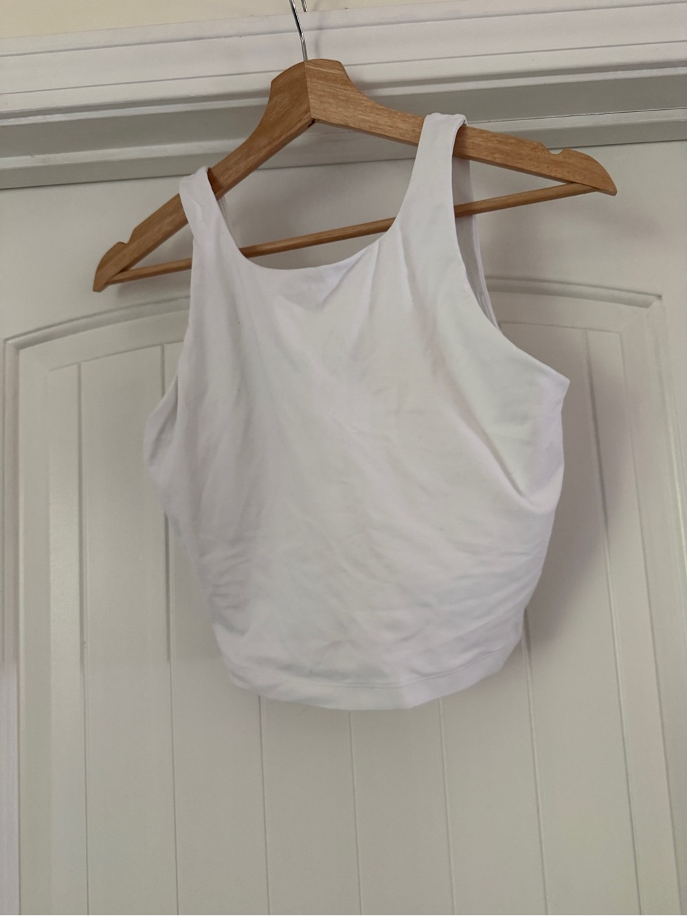 CRZ YOGA White Scoop Neck Cropped Tank